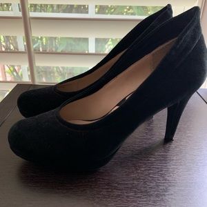 Black Suede heels ... mint condition.